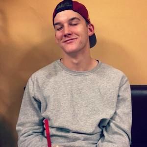 Meet your Posher, Eric